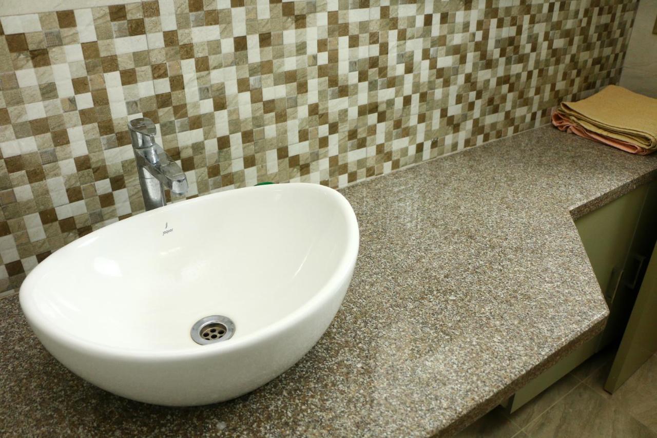 הוילה פונדיצ'רי Penthouse 2Bhk With Bathtub And Terrace מראה חיצוני תמונה